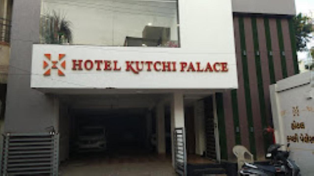Hotel Kutchi Palace, Dwarka Esterno foto